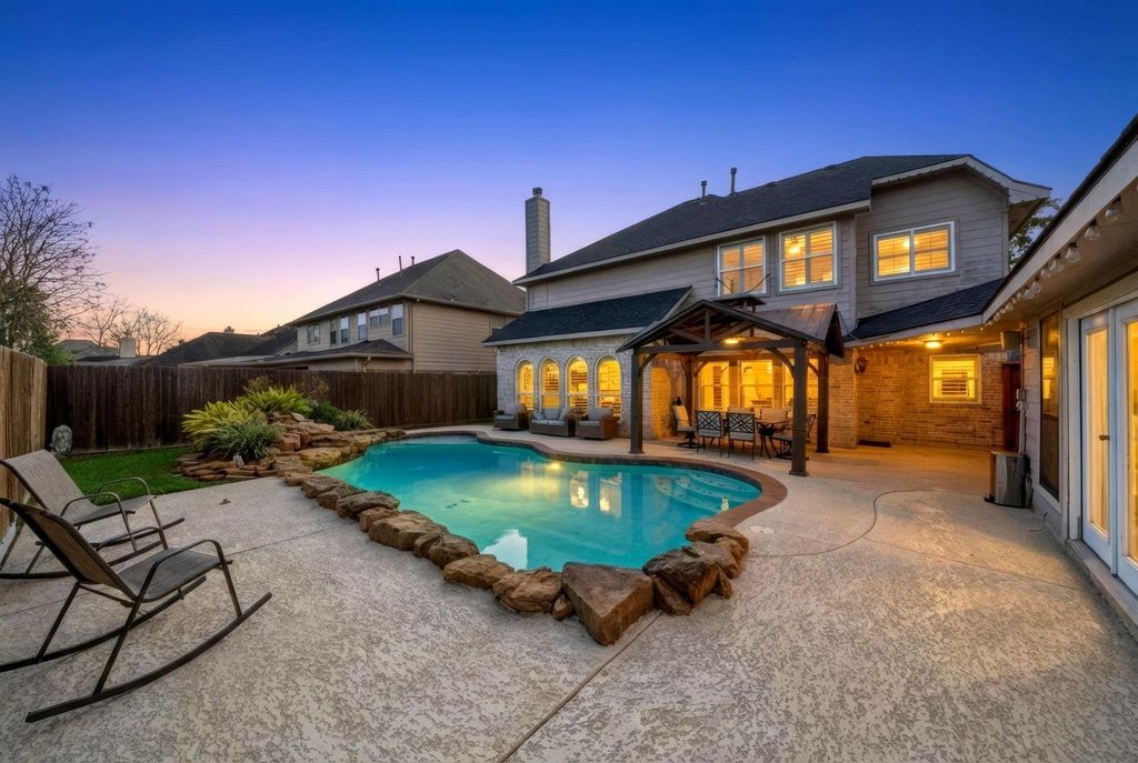 7411 Shady Arbour Court, Pasadena, TX 77505