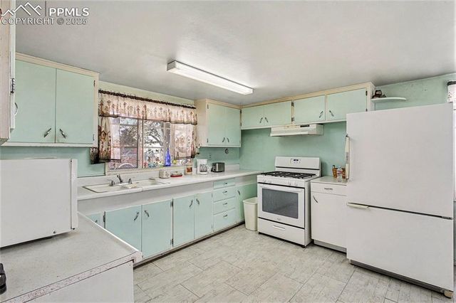 123 Linden Drive, Colorado Springs, CO 80911