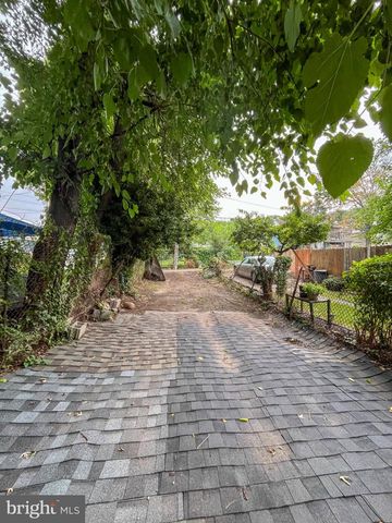 412 LAMBERTON ST, Trenton, NJ 08611