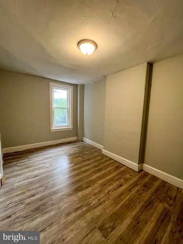 412 LAMBERTON ST, Trenton, NJ 08611