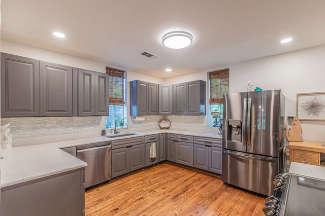 708 Lakeshore Drive, Little Elm, TX 75068
