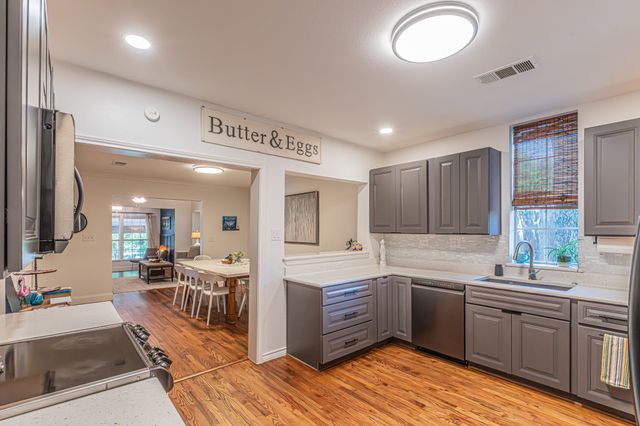 708 Lakeshore Drive, Little Elm, TX 75068