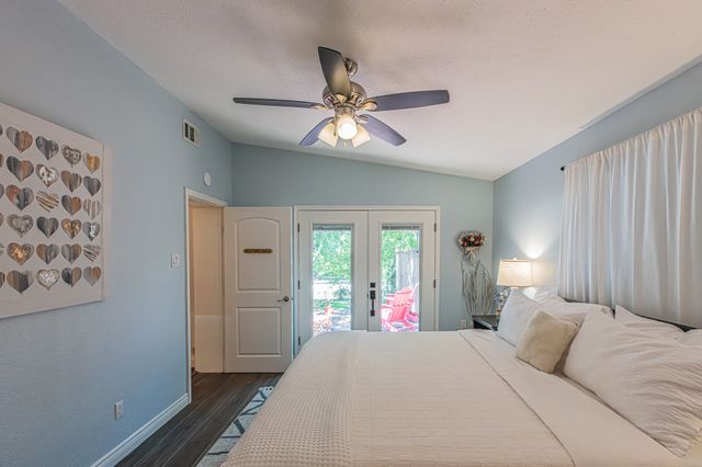 708 Lakeshore Drive, Little Elm, TX 75068