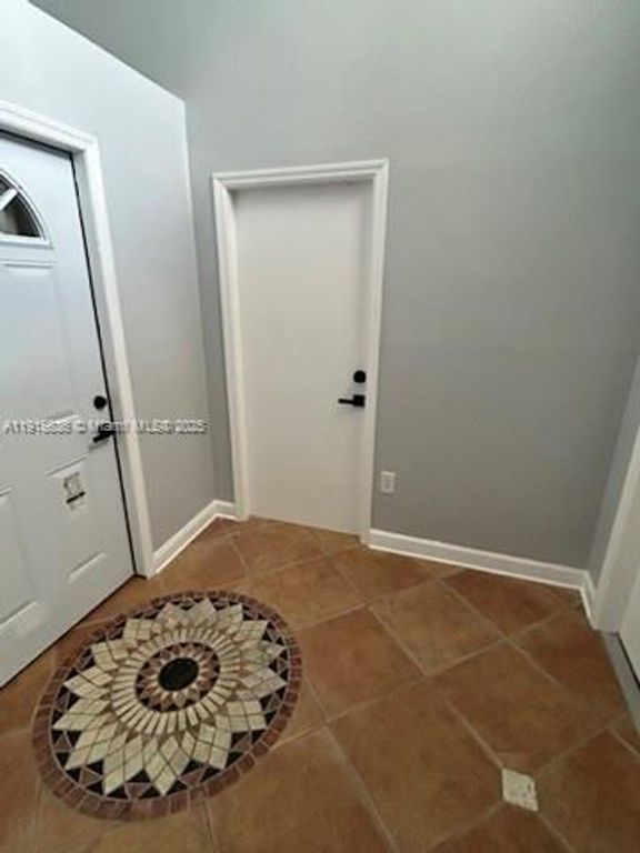 12991 NW 9th Ln A, Miami, FL 33182