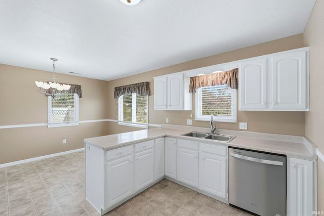 733 Big Boulder Cove, Fort Wayne, IN 46845