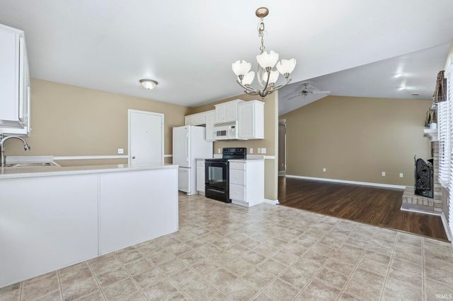 733 Big Boulder Cove, Fort Wayne, IN 46845