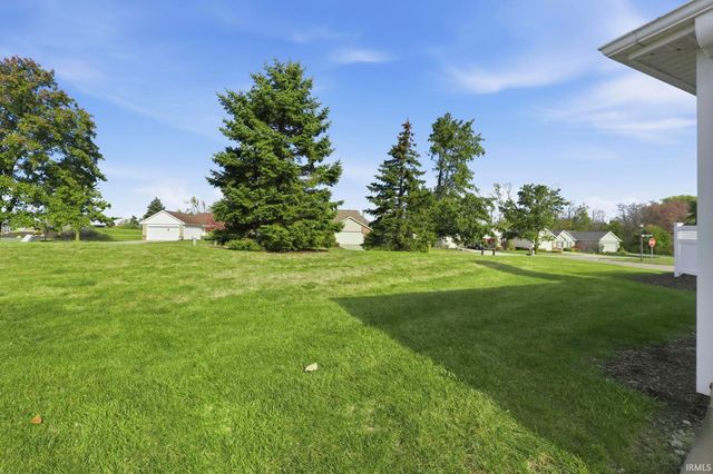 733 Big Boulder Cove, Fort Wayne, IN 46845