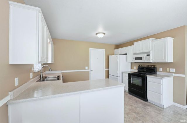 733 Big Boulder Cove, Fort Wayne, IN 46845