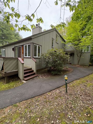 13 Bryne Court G, Farmington, CT 06032