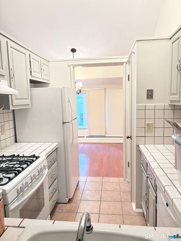 13 Bryne Court G, Farmington, CT 06032