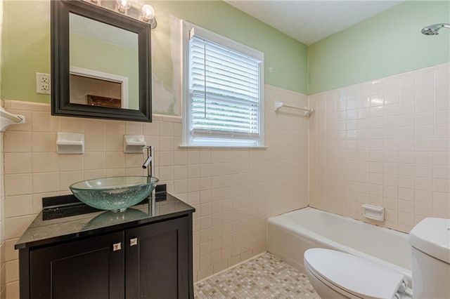 3311 Lavista Drive, Hapeville, GA 30354