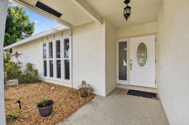 966 NW 37th Avenue, Delray Beach, FL 33445