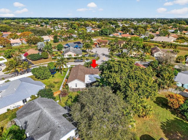 966 NW 37th Avenue, Delray Beach, FL 33445