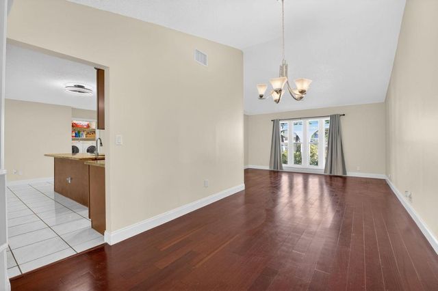 966 NW 37th Avenue, Delray Beach, FL 33445