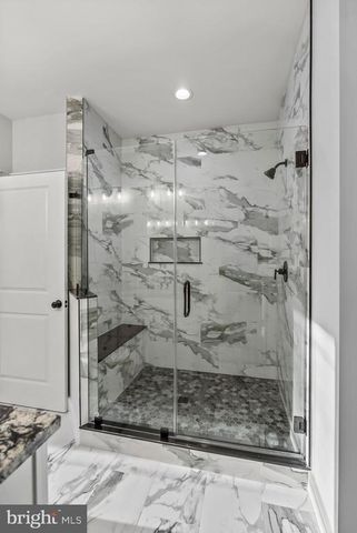 22 LAKE COUNTRY DR, Mineral, VA 23117