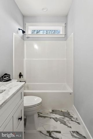 22 LAKE COUNTRY DR, Mineral, VA 23117