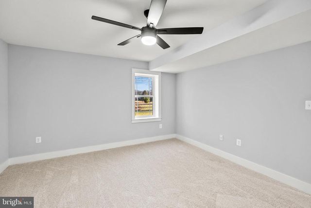 22 LAKE COUNTRY DR, Mineral, VA 23117