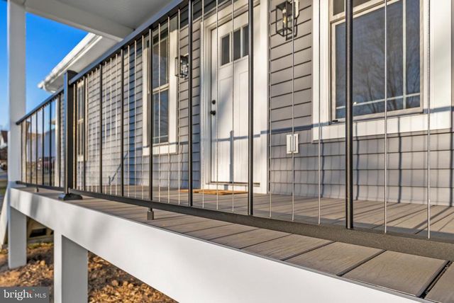 22 LAKE COUNTRY DR, Mineral, VA 23117