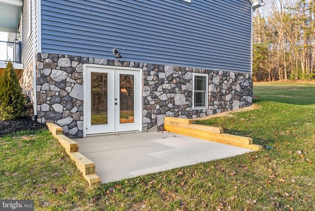 22 LAKE COUNTRY DR, Mineral, VA 23117