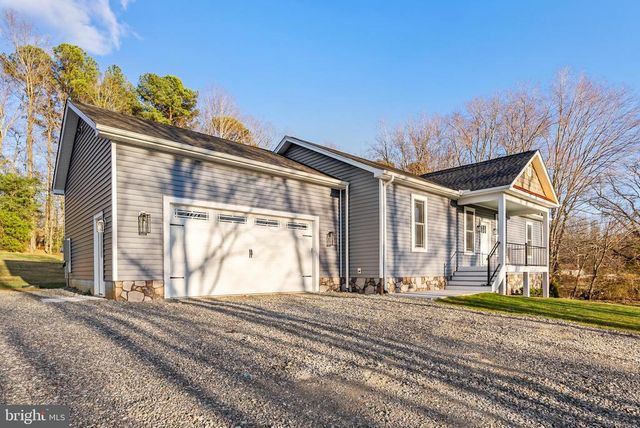 22 LAKE COUNTRY DR, Mineral, VA 23117