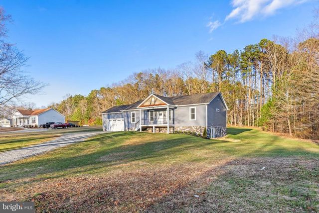 22 LAKE COUNTRY DR, Mineral, VA 23117