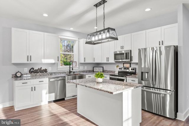 22 LAKE COUNTRY DR, Mineral, VA 23117