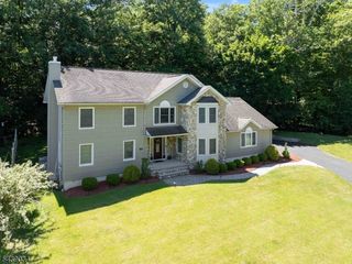 913 High Mountain Rd, North Haledon Boro, NJ 07508