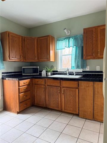 1841 S Valley Street, Kansas City, KS 66103