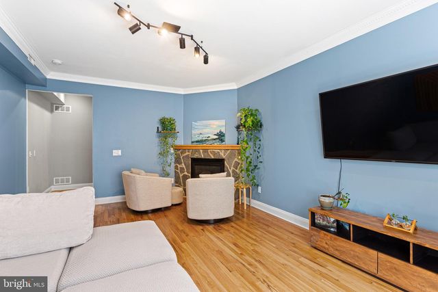 811 KATER ST, Philadelphia, PA 19147