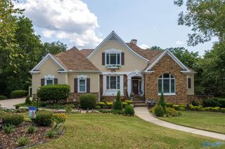 709 Tannahill Drive SE, Huntsville, AL 35802