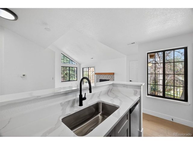 4831 White Rock Cir H, Boulder, CO 80301