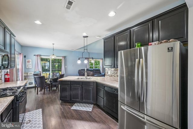 114 SUMMER LEA DR, Sicklerville, NJ 08081