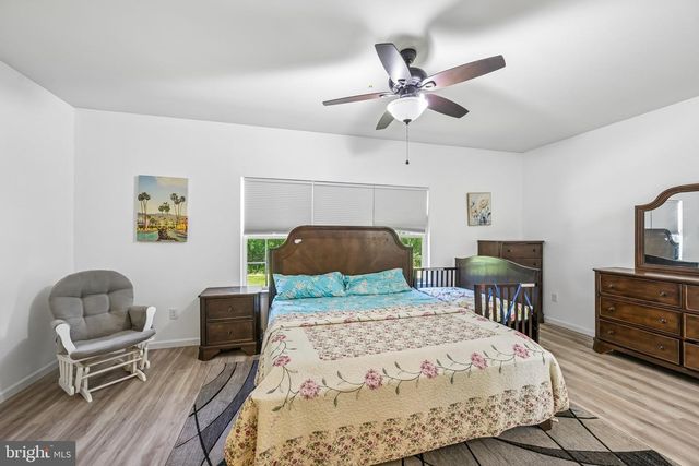 114 SUMMER LEA DR, Sicklerville, NJ 08081
