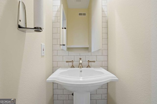 3777 PEACHTREE Road NE 932, Brookhaven, GA 30319