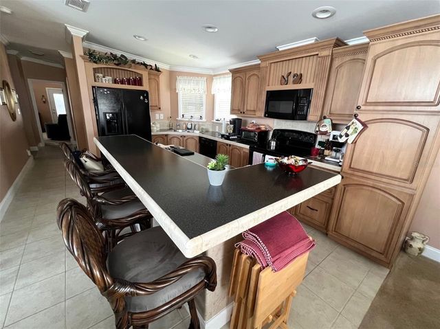 7316 AMERICANA DRIVE NE 146, St Petersburg, FL 33702