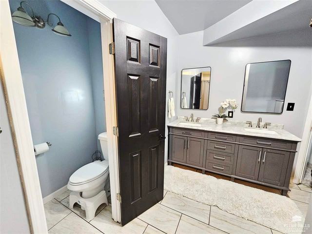 6615 Reynolds Road, Junction City, KS 66441