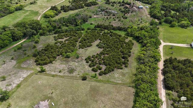 6615 Reynolds Road, Junction City, KS 66441