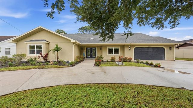15127 PENNINGTON ROAD, Tampa, FL 33624