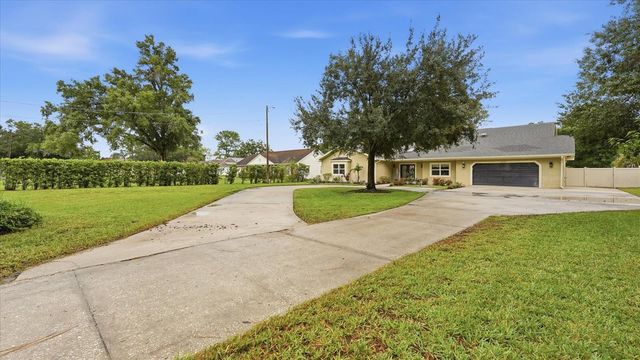 15127 PENNINGTON ROAD, Tampa, FL 33624