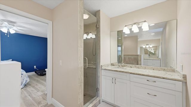 15127 PENNINGTON ROAD, Tampa, FL 33624