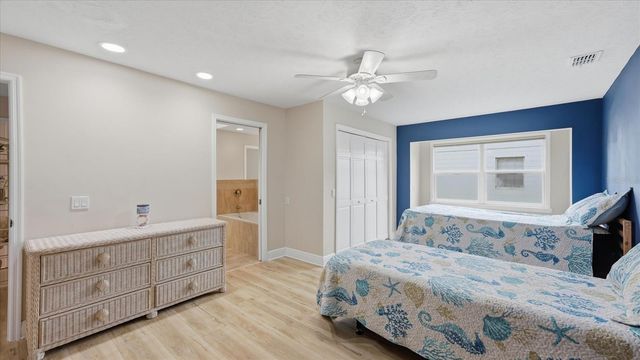 15127 PENNINGTON ROAD, Tampa, FL 33624
