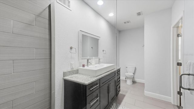 15127 PENNINGTON ROAD, Tampa, FL 33624