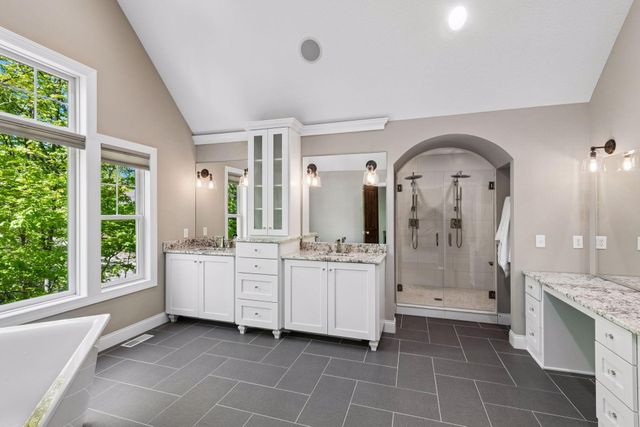 4802 Timber Ridge Circle, Minnetonka, MN 55345