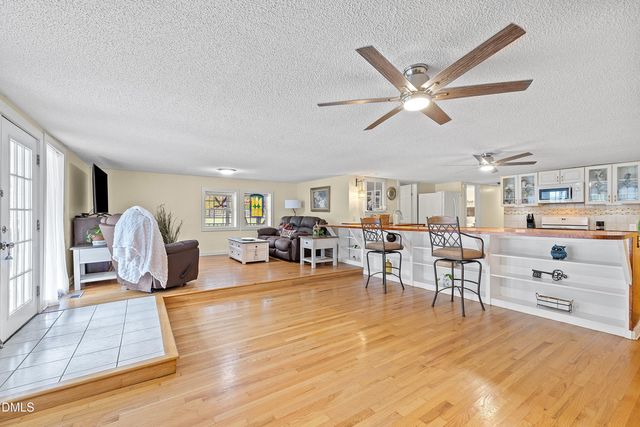 688 John Lee Road, Dunn, NC 28334