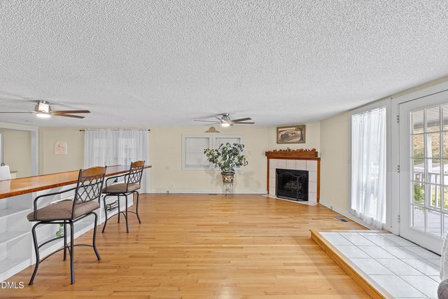 688 John Lee Road, Dunn, NC 28334