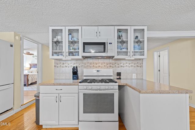 688 John Lee Road, Dunn, NC 28334