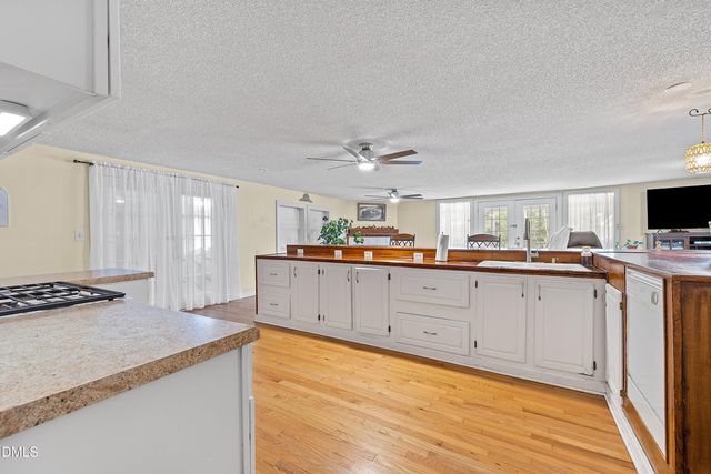 688 John Lee Road, Dunn, NC 28334