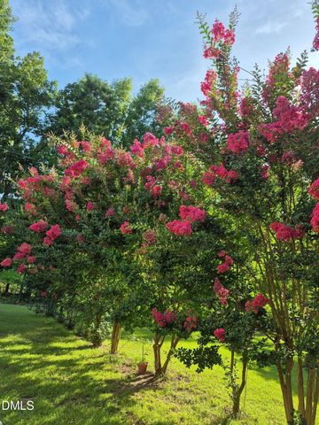 688 John Lee Road, Dunn, NC 28334