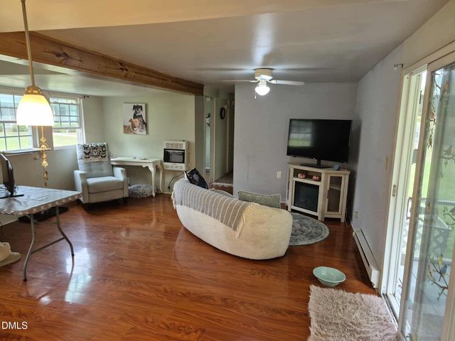 688 John Lee Road, Dunn, NC 28334