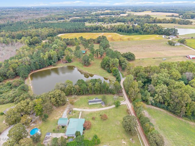 688 John Lee Road, Dunn, NC 28334